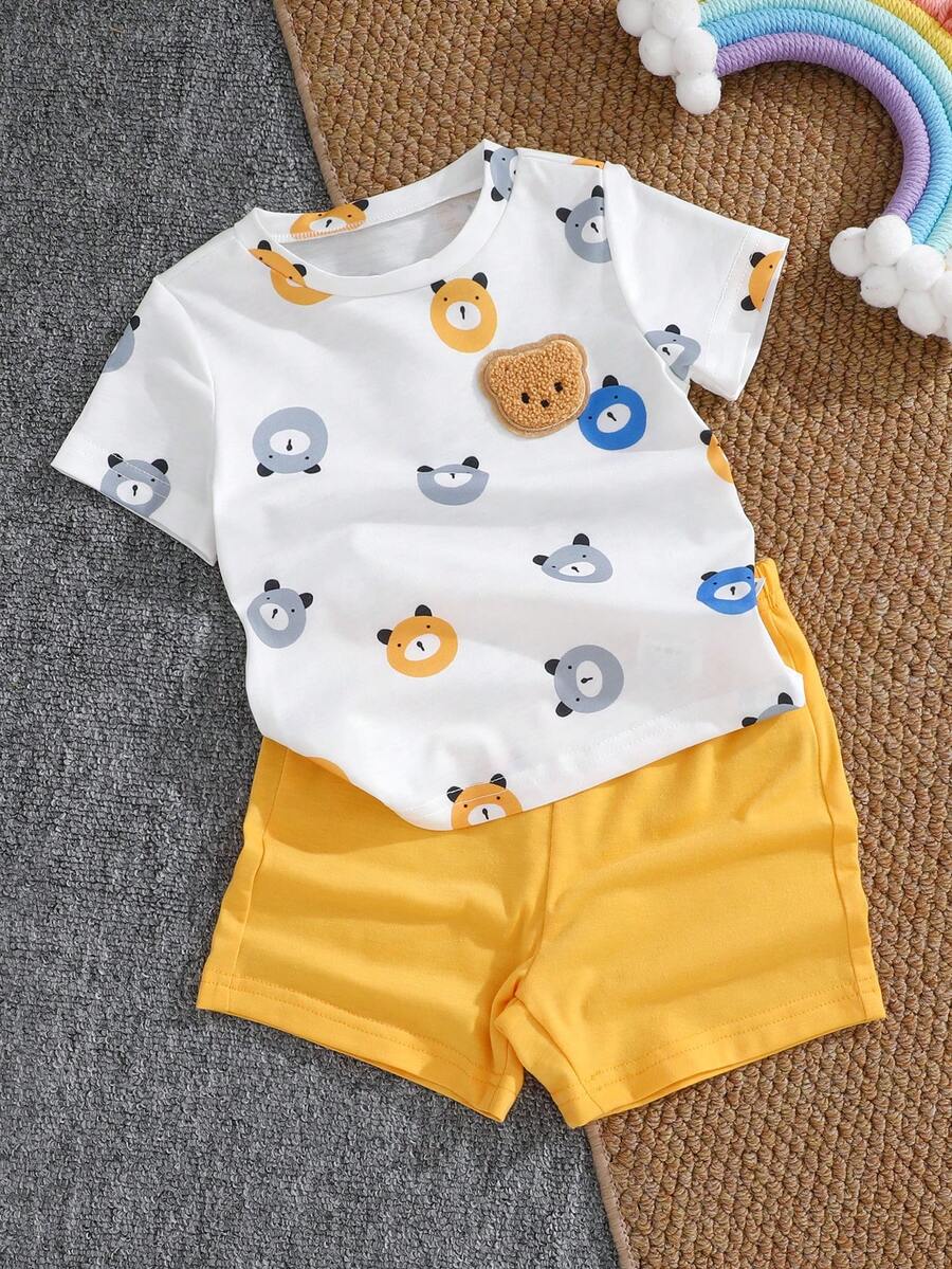 SHEIN Playful Pals 男婴两件套服装，卡通熊装饰领短袖开衫和熊印花短裤套装，罗纹面料，夏季男婴服装套装