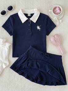 SHEIN 兒童青少年女孩針織拼色海軍藍 Polo 短袖 T 恤與裙子休閒端莊套裝，校園圍裙風，開學季假期夏季款 - 藏蓝色 - 查看 4