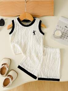 SHEIN 女嬰白色紋理布料黑色精緻馬刺繡上衣與短褲套裝，適合日常休閒與通勤穿著 - 白色 - 查看 5