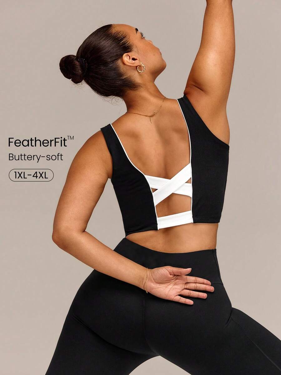 GLOWMODE Áo tank dáng ngắn FeatherFit™ Sporty Flow lưng chéo, viền tương phản, có cúp ngực tháo rời, tác động thấp, size lớn, cho yoga, pilates, studio và hoạt động hàng ngày - màu đen - Xem 1