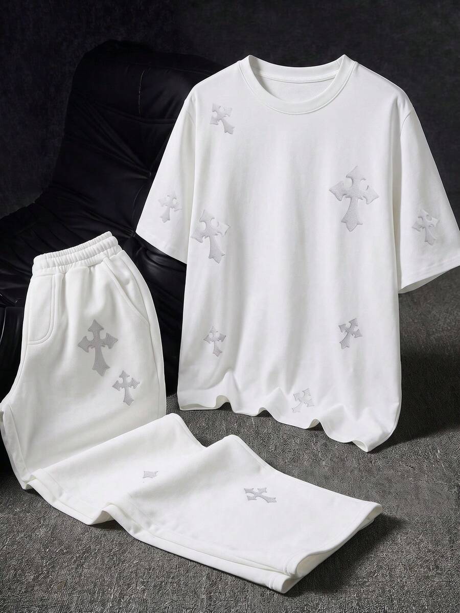 SHEIN 青少年男孩十字印花短袖T恤與長褲休閒套裝 - 白色 - 查看 1