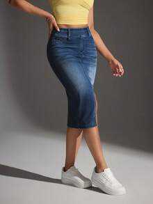 Flexra Women's Fashion Versatile Denim Skirt With Pockets And Front Slit - Dark Wash - View 5