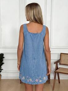 SHEIN LUNE 女款花卉刺繡方領休閒無袖牛仔洋裝 - 藍色 - 查看 2