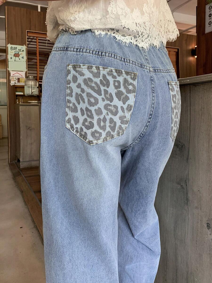 Dazy Plus Celana Jeans Panjang Kasual Longgar Motif Leopard dengan Saku Belakang, Ukuran Plus untuk Wanita, Atasan Lucu untuk Semua Musim - Medium Wash - View 1