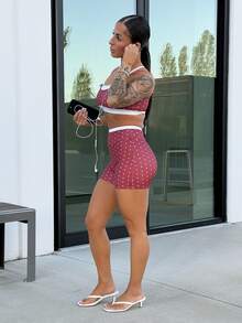 SAYEHFBABY Bộ 2 món thể thao nữ mùa hè gồm áo crop top sát nách họa tiết chấm bi và quần short cạp cao - Nhiều màu - Xem 4