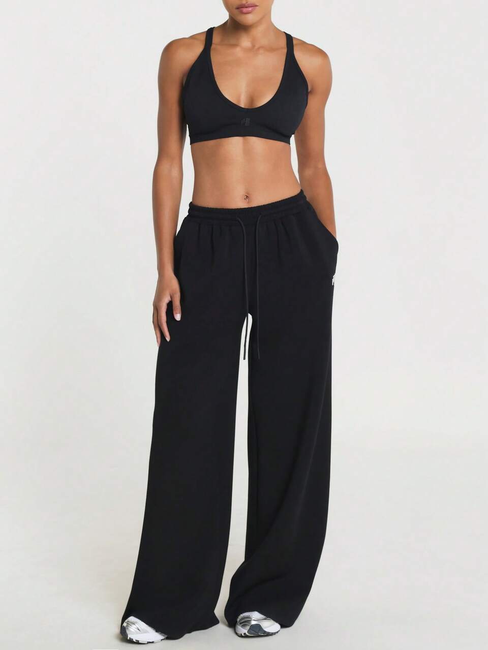 11SKNDS Wide Leg Sweatpants With Elastic Drawstring Waist, Relaxed Fit Fleece Jogger Pants With Side Pockets And Logo Detail, Casual Everyday Lounge Wear