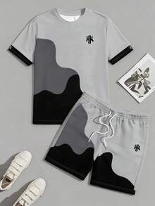 Sorvial Set Kaos dan Celana Pendek Kasual Musim Panas Pria dengan Motif Blok Warna - Grey - View 2
