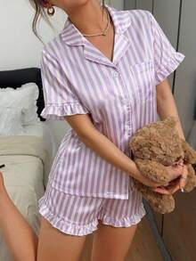 女童睡衣，年輕女性優雅舒適柔軟緞面紫色與白色條紋荷葉邊袖口與下擺短袖開襟衫與短褲兩件組家居服 - 彩色 - 查看 4