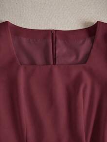 SHEIN Franclia 女款棕色短袖方領珍珠領 A 字修身顯瘦優雅純色洋裝，適合晚宴賓客穿搭、生日、約會、日常通勤、街頭風，2026 夏秋款 - 酒紅色 - 查看 8