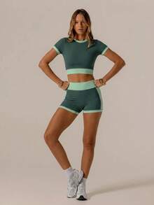 Aralina Women's Colorblock Patchwork Cropped Top & Shorts Sports Set - Green - View 8