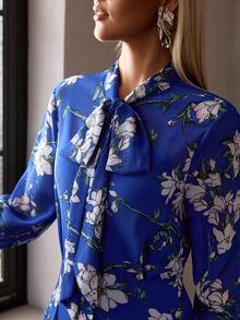 MOTF Soiréza ELEGANT WOMEN'S LONG SLEEVE LANTERN SLEEVE MAXI PARTY GOWN WITH TIE NECKLINE & RANDOM FLORAL PRINT , PERFECT FOR VALENTINE'S DAY , EVENING GALAS, WEDDING GUEST ATTIRE, ANNIVERSARY CELEBRATIONS, PROM NIGHTS, HOLIDAY BASHES, ELEGANT BIRTHDAY CELEBRATIONS - Royal Blue - View 3
