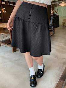 Dazy Plus 大尺碼女款波點學院風修身膝長 A 字休閒百搭裙，適合女孩校園穿著 - 深灰色 - 查看 5