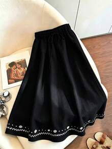 SHEIN Franclia 女款休閒度假裙、女款優雅裙、女款假期裙、女款春夏裙、女款畢業季裙、女款優雅裙、女款外出裙、女款沙灘裙、女款藍色裙、女款定位印花裙 - 黑色 - 查看 3