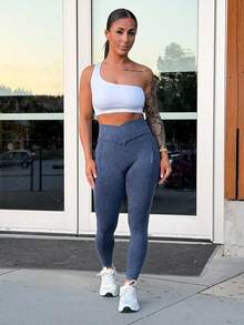 SAYEHFBABY Seamless High Elasticity Yoga Exercise Sports Criss-Cross Waist Sandwashed Sports Leggings - Navy Blue - View 1