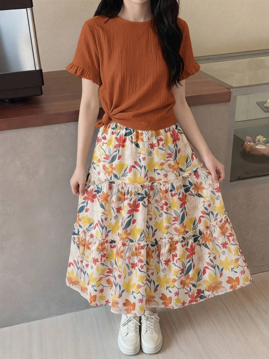 SHEIN 青少年女孩純色圓領短袖上衣與花卉圖案荷葉邊裙組套裝,休閒度假夏季款 - 橘色 - 查看 1