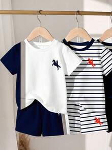 嬰兒與幼兒 6 件套，3 件條紋皇家藍對比色，皇家藍休閒時尚經典騎士印花圓領短袖 T 恤與短褲套裝，返校季 - 彩色 - 查看 4