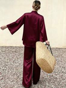 Modelyn V領前綁帶喇叭袖緞面上衣與寬鬆長褲 2件套 香檳色 - 酒紅色 - 查看 5