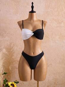 Swim Oasis 女款新款時尚泳衣套裝，露背扭結對比色比基尼上衣，純色三角泳褲，網紗長裙，春夏海灘度假風 - 黑與白 - 查看 6