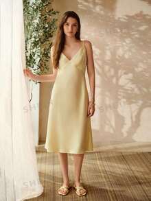 MOTF PREMIUM WOMEN'S CONTRAST LACE CAMISOLE SLEEP DRESS - Yellow - View 4