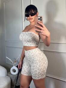 SHEIN SXY 大尺碼夏季休閒豹紋抹胸上衣與短褲兩件套 - 彩色 - 查看 5