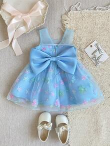 SHEIN Glamorique Kids 嬰兒女童無袖公主洋裝，柔軟藍色薄紗搭配彩色3D花朵刺繡，背部可拆卸大蝴蝶結，適合寶寶週歲生日派對、生日慶祝、婚禮花童、家庭聚會、正式場合、日常出遊、拍照、度假、畢業舞會 - 藍色 - 查看 3