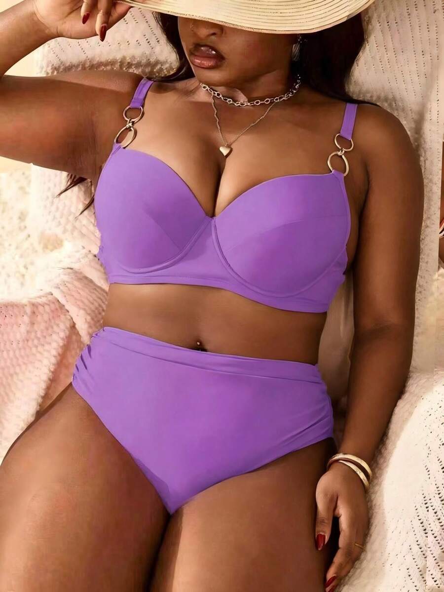 Slaydiva Conjunto de traje de baño de 2 piezas de talla grande para mujer, color fucsia sólido, con sujetador con aros, tirantes ajustables y Bottom con pliegues de cintura alta - Morado - Ver 1