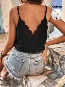 SHEIN Frenchy Contrast Guipure Lace Black Patchwork Satin Scallop Trim Cami Top Night Out Summer Sexy - Black - View 1