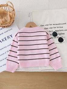 SHEIN 1件少女毛衣，時尚百搭V領經典配色拼接條紋黑馬刺繡圖案，清新可愛風格，適中厚度，整齊下擺，貼身袖口，柔軟親膚質感，精緻針織套頭衫，適合日常穿著、上學、旅行，秋冬季 - 粉色 - 查看 2