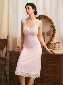 Côtesoire French Elegant Romantic Lace Patchwork Bow Decor Slim Fit Long Women's Nightgown For Wedding And Home - Baby Pink - View 3