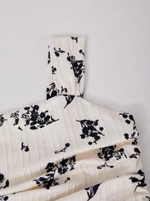 SHEIN Conjunto de 2 piezas para niñas: chaqueta casual de punto acanalado elástico con cierre frontal y lazo decorativo + vestido camisola de tejido texturizado con estampado floral digital, ideal para uso diario y vacaciones en primavera/otoño - Multicolor - Ver 6