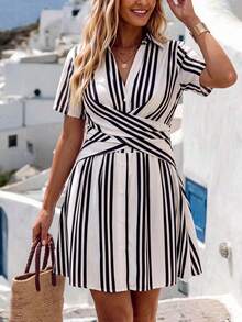 SHEIN LUNE CURVE Plus Size Women's Summer Casual Elegant V-Neck Criss-Cross Tie Waist Regular Shoulder Short Sleeve Black And White Print Shirt Dress Vacation - Black and White - View 1