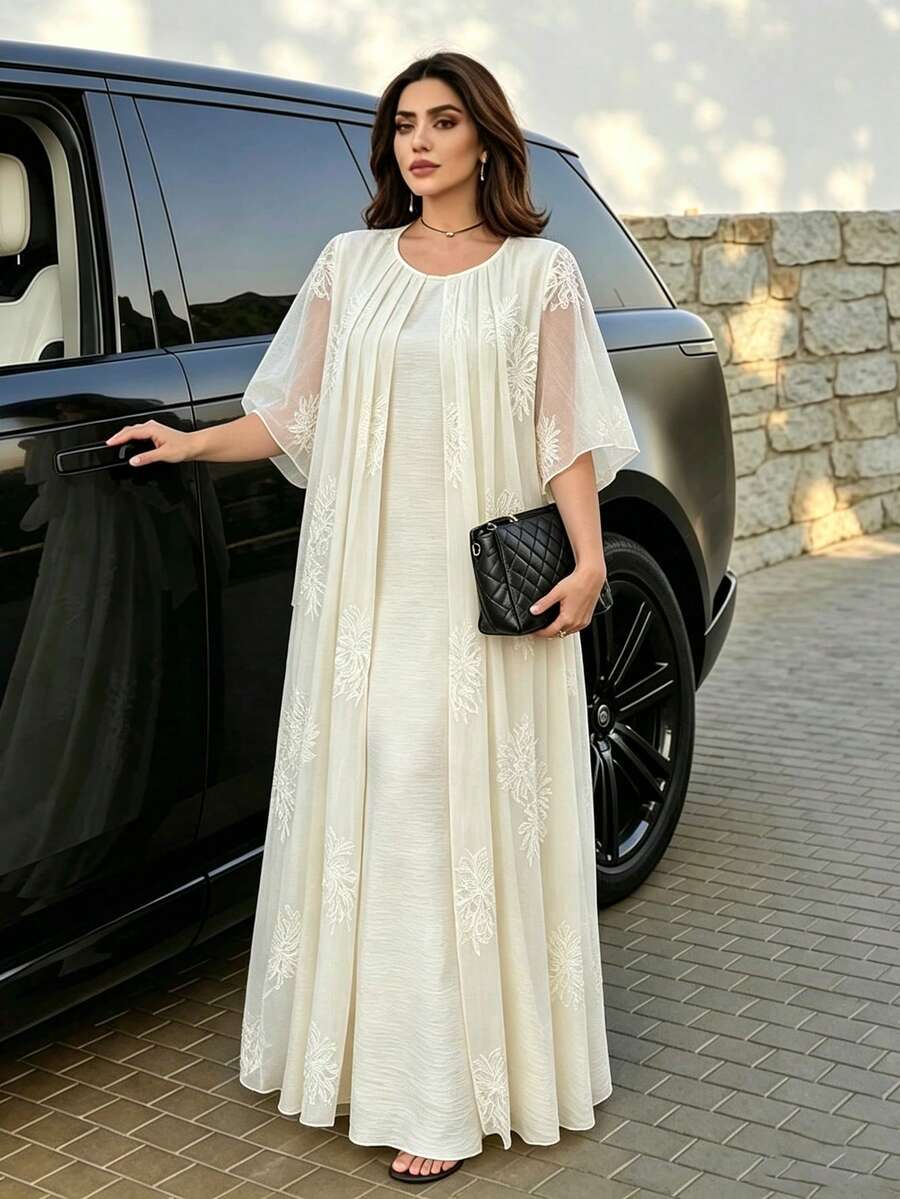 Al Najma 大尺碼女款圓領短袖歐根紗刺繡花卉飄逸雙層宴會外出寬鬆阿拉伯風大裙擺長洋裝 - 杏色 - 查看 1