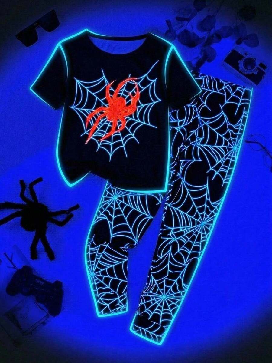 SHEIN 青少年男孩貼身款蜘蛛🕸️蜘蛛英雄圖案螢光發光圖案短袖長褲針織舒適居家緊身睡衣2件套 - 黑色 - 查看 1