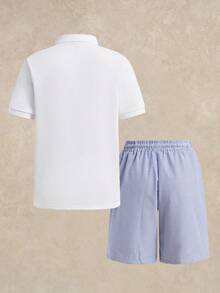 Courvante 男士休閒 Polo 衫套裝，圖案、條紋、刺繡，白色上衣搭配藍色條紋短褲，鈕扣設計，2 件組，人造絲材質，柔軟垂墜，適合高爾夫球與休閒穿著 - 白色 - 查看 15