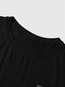 Manfinity Homme 男士大尺碼 T 恤套裝，口號印花圓領短袖休閒 T 恤與抽繩腰短褲套裝 - 彩色 - 查看 4