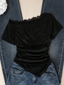 SHEIN Sparklyn 青少年女孩甜酷不對稱肩 T-shirt，蕾絲飾邊拼接設計，不對稱肩線修飾頸部與肩部線條 - 黑色 - 查看 3