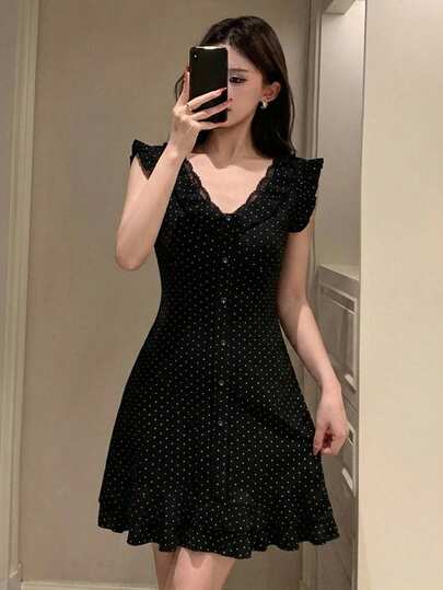 DAZY 蕾絲拼接波點滿版印花短版收腰洋裝 夏季女款睡裙
