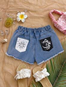 Soleia Plus Size Women's Sun Face Pattern Frayed Hem Casual Denim Shorts Halloween Shorts Back To School Party Shorts Going Out Shorts Vacation Casual Shorts - Medium Wash - View 2