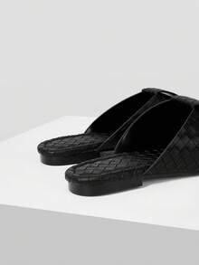 MOTF PREMIUM BLACK LEATHER ROUND TOE CASUAL SIMPLE COMMUTER WOMEN'S FLAT SANDALS - Black 1 - View 9