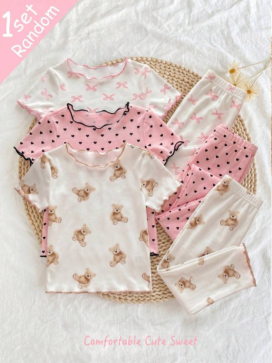 SHEIN [隨機1套]少女睡衣，可愛甜美蝴蝶結、愛心、熊圖案組合印花，波浪飾邊設計，圓領短袖套頭上衣搭配長褲，2件式居家服套裝，1套 - 白色 - 查看 1
