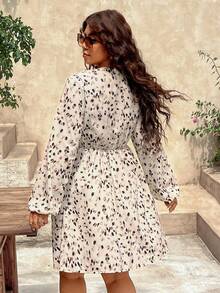 SHEIN Frenchy Plus Size Dress, Plus Size Waist-Cinching Dress, Small A-Line Dress, Ditsy Floral Dress, V-Neck Long Sleeve Mini Dress Fall/Winter Vacation Dress - Apricot - View 8
