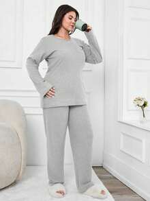 SHEIN Cottnline 2Pcs Plus Cotton Heart Embroidery Detail Long Sleeve Shirt And Long Bottoms PJ Set - Light Grey - View 4
