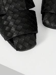 MOTF PREMIUM BLACK LEATHER ROUND TOE CASUAL SIMPLE COMMUTER WOMEN'S FLAT SANDALS - Black 1 - View 10