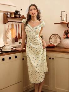 Sweet Ditsy Floral Wide Shoulder Sleeve A-Line Women Nightgown - Multicolor - View 5