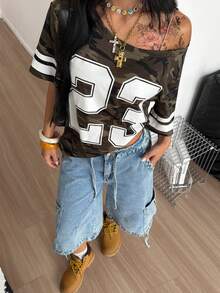 Coolane 女款春夏街頭風外出穿搭復古露肩數位圖案拼色條紋紅色T恤，適合新年穿著 - 軍綠色 - 查看 3