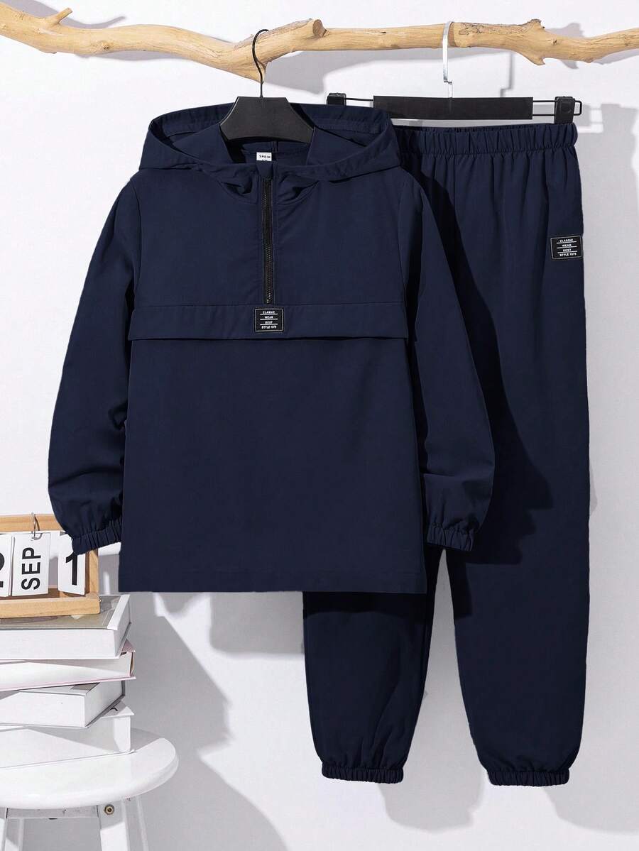 SHEIN 2件組兒童小男孩休閒日常百搭舒適拼接連帽半拉鍊套頭寬鬆長袖外套與寬鬆錐形長褲梭織套裝,適合學校、花園、海灘、生日,春夏季秋季 - 藏蓝色 - 查看 1