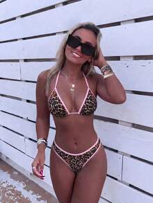 Swim Vcay 女款 2 件組熱帶可愛性感豹紋掛脖三角比基尼上衣與性感可愛三角比基尼褲套裝 - 彩色 - 查看 1