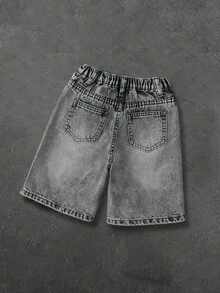 SHEIN Pantalones cortos de mezclilla casuales para niños y jóvenes con bolsillos, botones y estampado de araña con letras - Lavado ligero - Ver 2