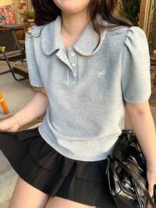 Dazy Plus 韓式休閒短袖T恤，附蝴蝶結刺繡與領口設計，春夏初秋可愛上衣 - 灰色 - 查看 4