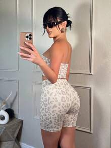 SHEIN SXY 大尺碼夏季休閒豹紋抹胸上衣與短褲兩件套 - 彩色 - 查看 3